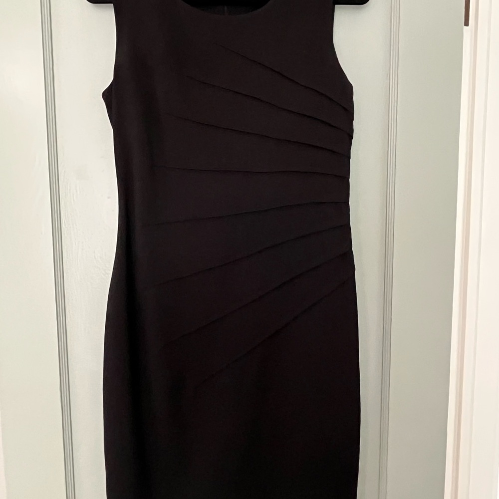 Elegant Black Sleeveless Dress